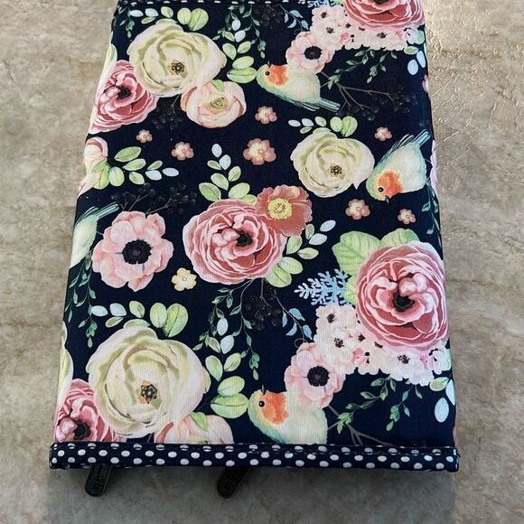 Primrose Hill of London Makeup Case - Picture 3 of 6